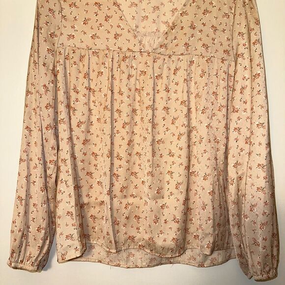 Madewell Satin Puff-Sleeve V-Neck Top in Baby's Breath Pink Medium EUC - Picture 2 of 11